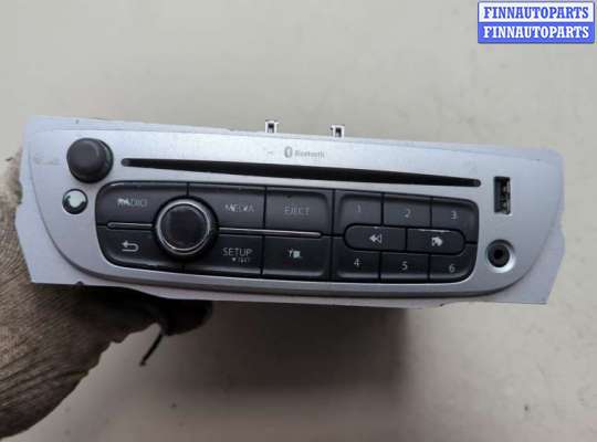 Магнитола RN1590957 на Renault Scenic 2009-2012