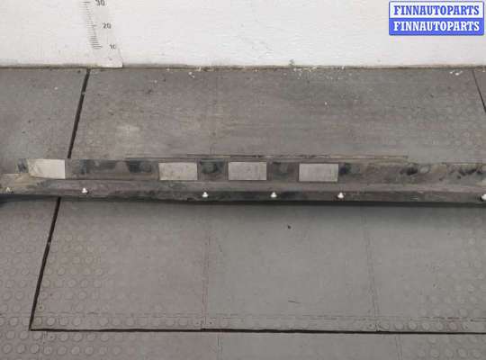 купить Накладка на порог на Toyota C-HR 2016-2023