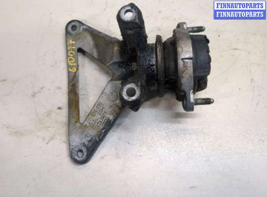 купить Подушка крепления двигателя на Audi A4 (B6) 2000-2006