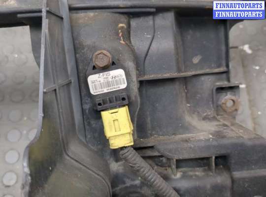 купить Рамка передняя (телевизор) на Hyundai i30 2007-2012