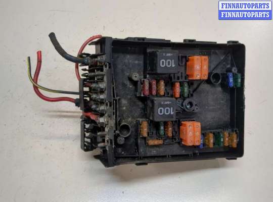 купить Блок предохранителей на Volkswagen Caddy 2004-2010