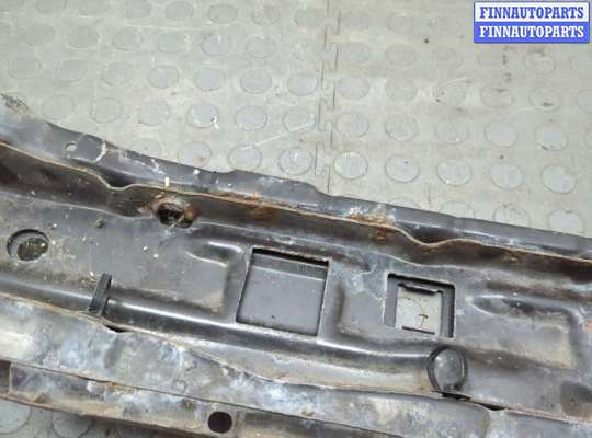 купить Усилитель бампера на Toyota Corolla Verso 2004-2009