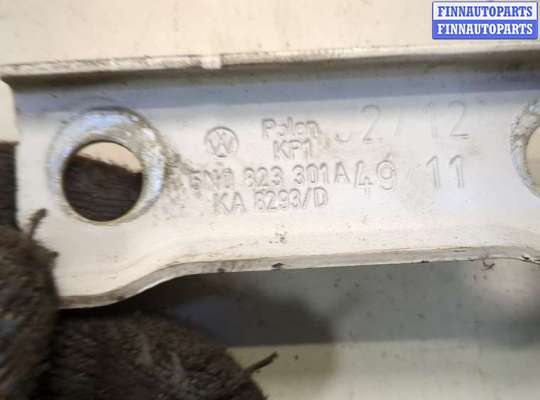 купить Петля капота на Volkswagen Tiguan 2011-2016