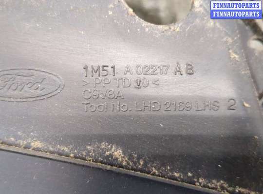 купить Жабо под дворники (дождевик) на Ford Focus 1 1998-2004
