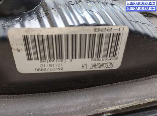 купить Фонарь крышки багажника на Lincoln Navigator 2002-2006