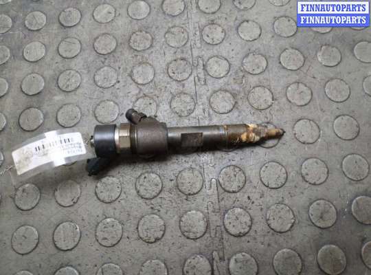 Купить Форсунка топливная на Renault Megane 2 2002-2009 Форсунка топливная RN1595665 на Renault Megane 2 2002-2009