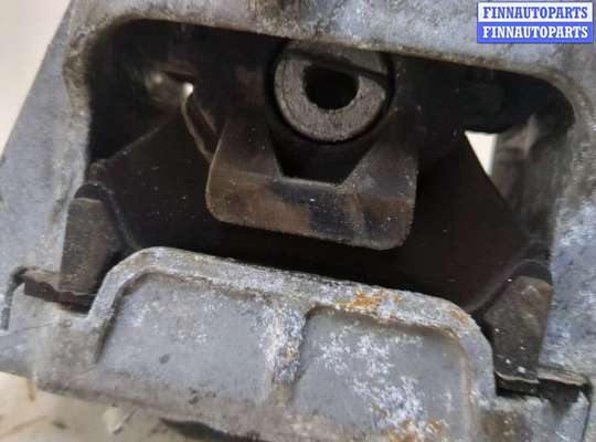 купить Подушка крепления двигателя на Volkswagen Passat 7 2010-2015 Европа