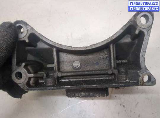 купить Подушка крепления КПП на Mercedes C W203 2000-2008