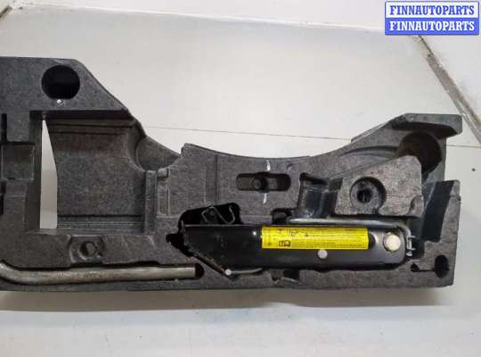 купить Набор инструментов штатный на Volkswagen Passat CC 2008-2012