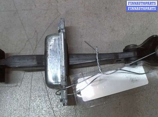 купить Ограничитель двери на Hyundai i30 2007-2012
