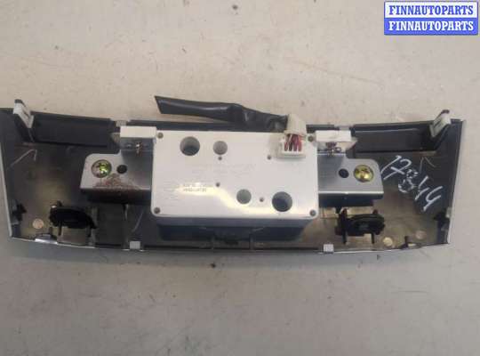 Часы на Infiniti FX I (S50)