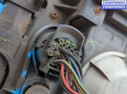 купить Фара (передняя) на Land Rover Discovery 3 2004-2009
