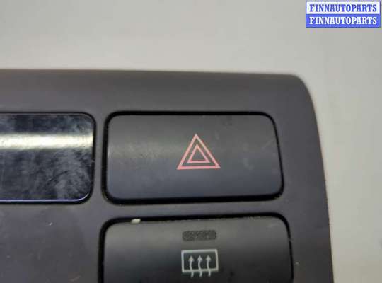 купить Переключатель отопителя (печки) на Toyota Corolla E12 2001-2006