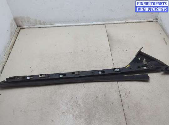 Молдинг стекла (лобовое) FO1994710 на Ford Explorer 2015-2019