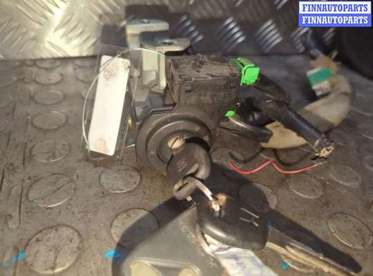 Замок зажигания с ключом