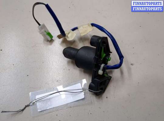 купить Кнопка открывания багажника с крышки на Mazda 3 (BL) 2009-2013