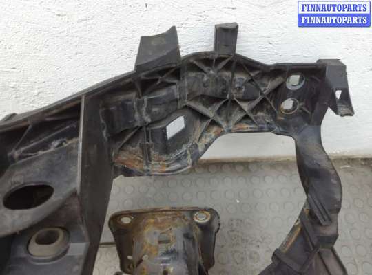 купить Рамка передняя (телевизор) на Ford C-Max 2002-2010