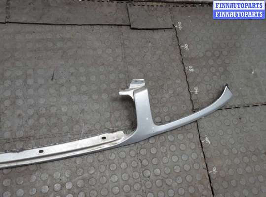 купить Ресничка под фару на Toyota RAV 4 2000-2005