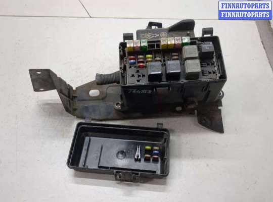 Купить Блок предохранителей на Ford Transit 2006-2014 Блок предохранителей FO2221225 на Ford Transit 2006-2014