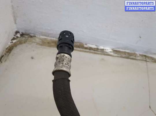 Патрубок (трубка, шланг) на Dodge Durango III (WK2)