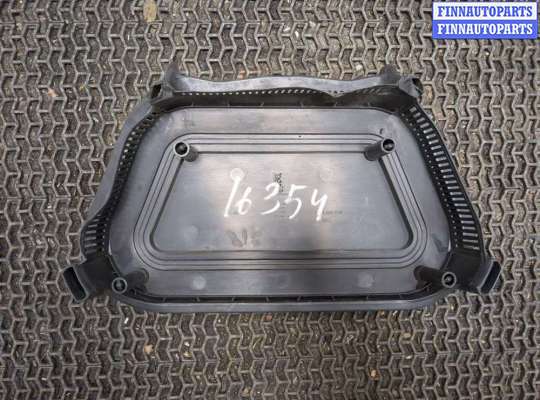 купить Корпус салонного фильтра на Audi A8 (D3) 2002-2010