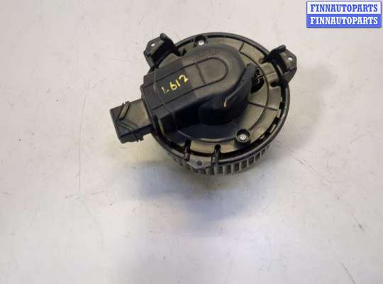 купить Двигатель отопителя (моторчик печки) на Toyota FJ Cruiser