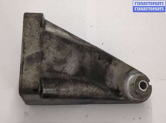 купить Кронштейн (лапа крепления) на Mercedes C W203 2000-2008