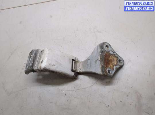Петля двери MB1429768 на Mercedes Vito W639 2004-2013