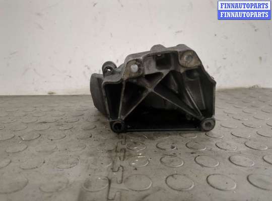 купить Кронштейн (лапа крепления) на BMW 5 E60 2003-2010