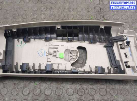 купить Обшивка центральной стойки на Nissan Pathfinder 2012-2020