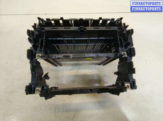 купить Кронштейн магнитолы на Audi A4 (B5) 1994-2000