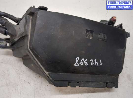 Блок предохранителей FO1808095 на Ford Mondeo 4 2007-2015