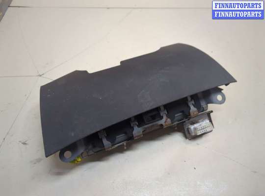 Подушка безопасности коленная TT953460 на Toyota Avensis 3 2008-2018