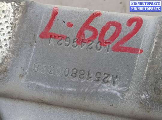 Петля капота на Mercedes-Benz GL (X164)