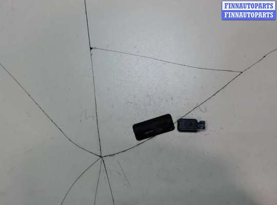 купить Кнопка открывания багажника с крышки на Ford Kuga 2008-2012