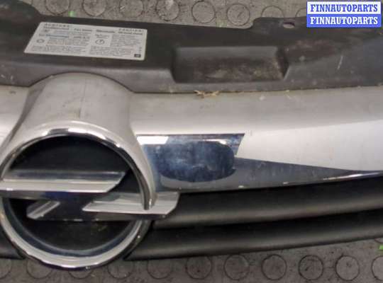купить Решетка радиатора на Opel Astra H 2004-2010