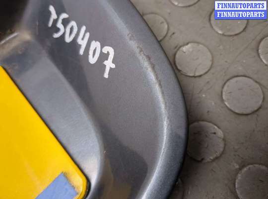 Планка подсветки номера на Nissan Primera (P12)