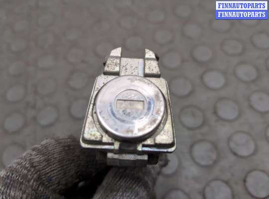 Личинка дверного замка на Toyota Corolla 10 (E150)