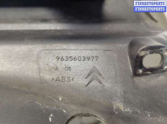 купить Решетка радиатора на Citroen Berlingo 1997-2002