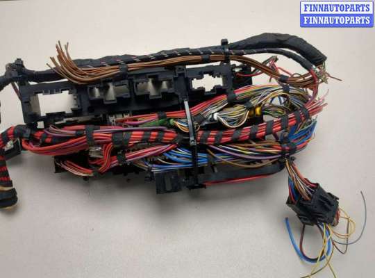 купить Блок реле на BMW 5 E34 1988-1995