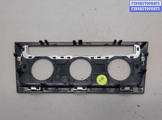 купить Рамка под переключатель отопителя на Volkswagen Golf 7 2012-2020