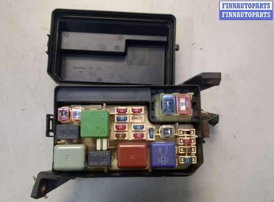 купить Блок предохранителей на Toyota Corolla E11 1997-2001