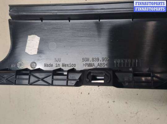 купить Молдинг двери на Volkswagen Golf 7 2012-2020