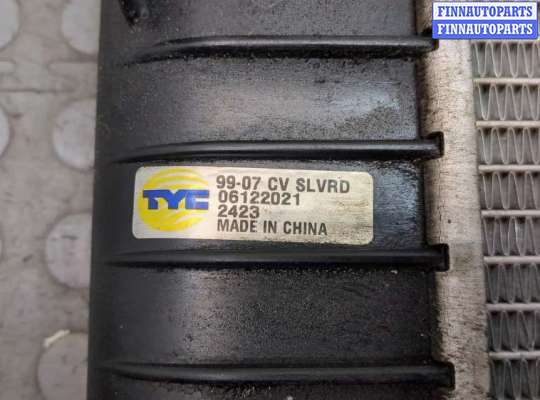 Радиатор основной на Chevrolet Tahoe (GMT840)