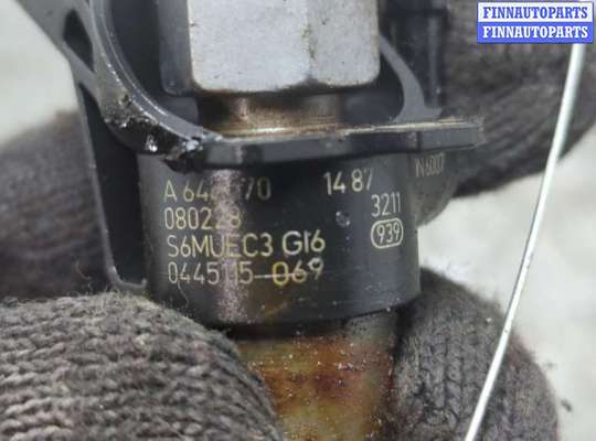 Форсунка топливная на Mercedes-Benz Vito (W639)