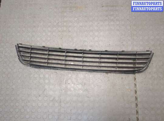 купить Решетка радиатора на Volkswagen Golf 6 2008-2012