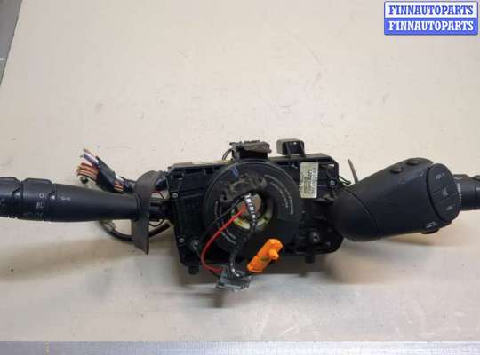 Переключатель поворотов и дворников (стрекоза) RN1512251 на Renault Megane 1996-2002