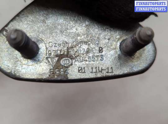 купить Петля двери на Porsche Panamera 2009-2016