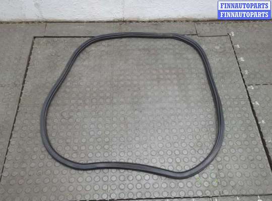 купить Уплотнитель на Audi Q3 2011-2018