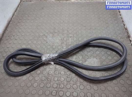 купить Уплотнитель на Volkswagen Touareg 2002-2007